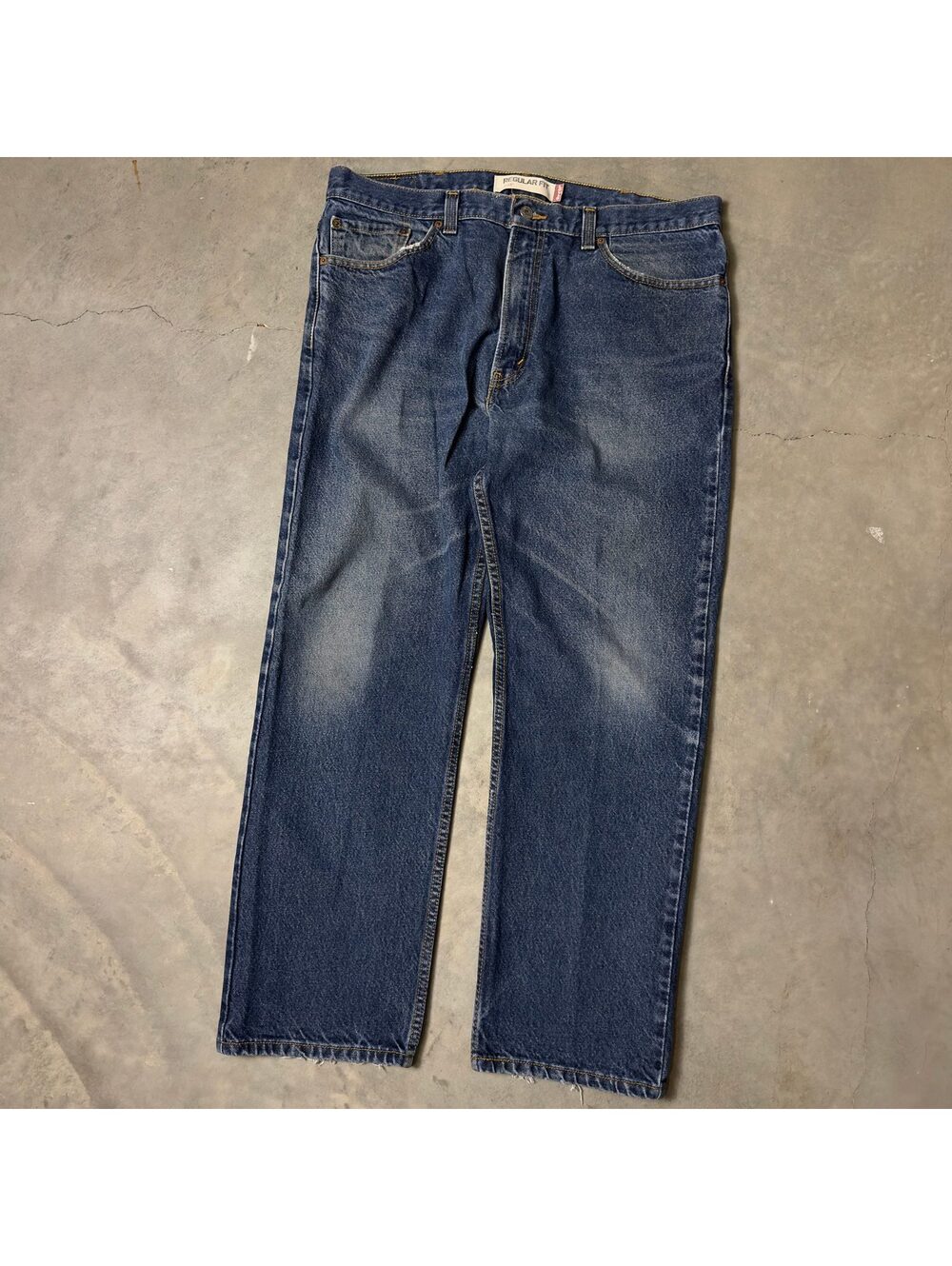 Vintage Y2K Levi's 505 Regular Jeans Mens 38x30 Medium Blue
